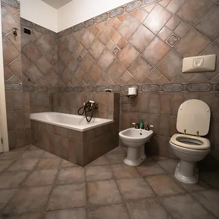 Villa Delle - Con Piscina *