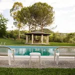 Delle - Con Piscina Villa