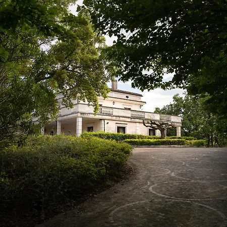 Delle - Con Piscina Villa *